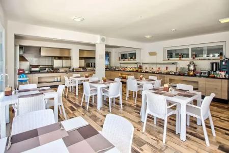 Queen Aphrodite - 10