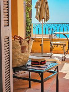 Hôtel la Pérouse Nice Baie des Anges - 95