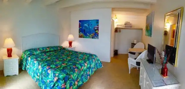 Buccaneer Quarters and Suites - 13