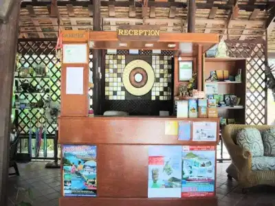 Harry's Bungalows & Restaurant - 1