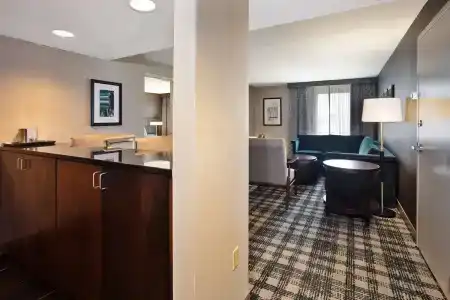 DoubleTree by Hilton - 83