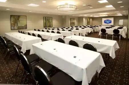 Hampton Inn by Hilton Brampton Toronto - 16
