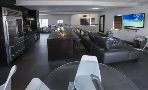 Posh South Beach Hostel - 6