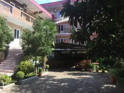 Gio's Guest House - 0
