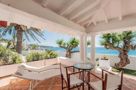 The Sea Club - 246