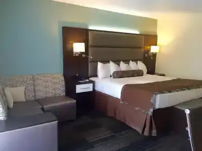 Club - Nashville Inn & Suites - 18