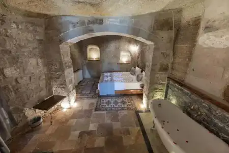 Sarnich Cave Suites - 117