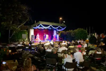 Trendy Side Beach - 36