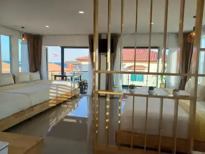 At Koh Larn Resort - 165