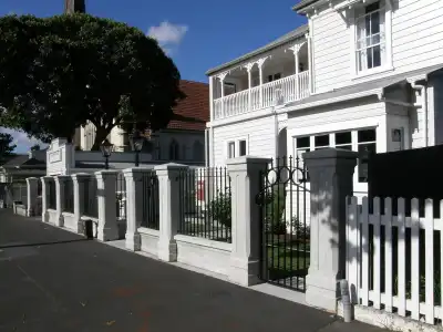 Ponsonby Manor - 11