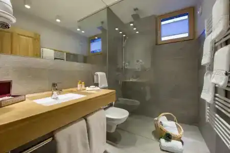 Norica - Thermenhotels Gastein Mit Dem Bademantel Direkt in Die Therme - 68