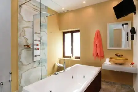 Diamond Luxury Suites - 60