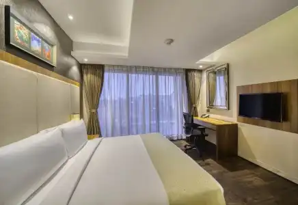 Holiday Inn Kolkata Airport by IHG - 53