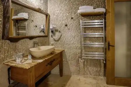 Hera Cave Suites - 115