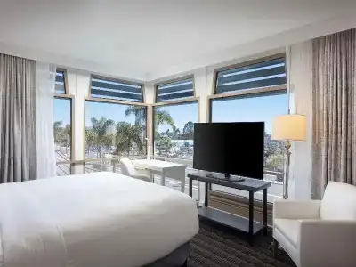 DoubleTree by Hilton San Diego Bayside - 121