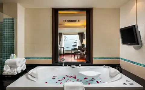 Patong Paragon Resort & Spa - 16