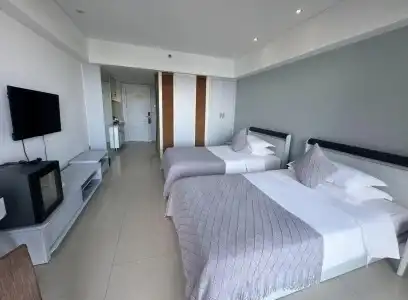 Barry Boutique Seaview Sanya - 4