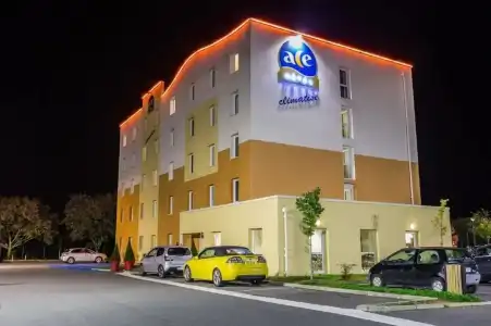 Ace Hôtel Bourges - 0