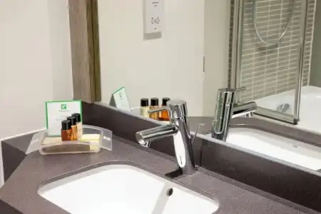 Holiday Inn Birmingham M6 Jct7 by IHG - 43