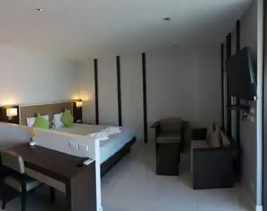 April Suites - 33