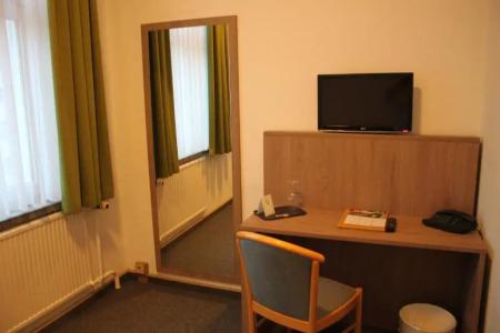 Sächsischer Hof - 19