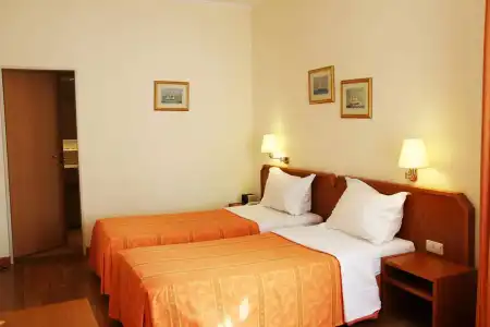 Hôtel Perrin - 3