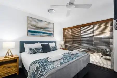 Rolling Surf Resort - 283