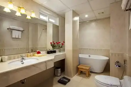 Sq Hang Gai & Spa - 104