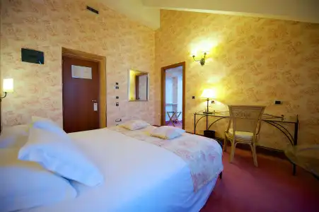 Best Western Crystal Palace - 62