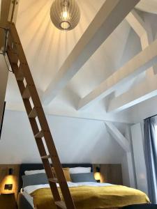 Wertschätzer - Krumme STR - 82