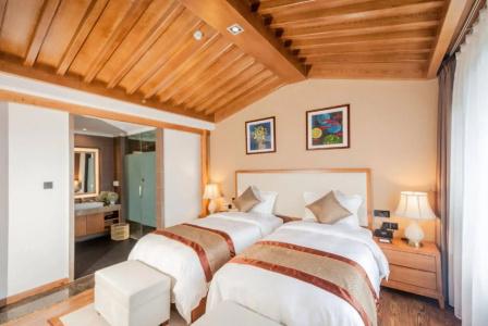 Lijiang Tianyu Boutique - 2