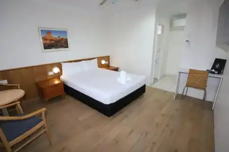 Reign Inn Newcastle - 141