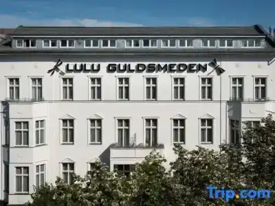 Lulu Guldsmeden - 53