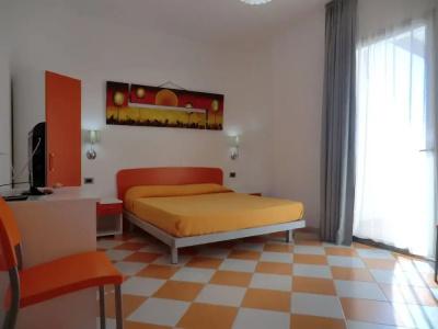 B&B Mediterraneo Mare e Sole - 14