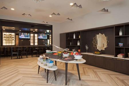H Los Angeles, Curio Collection by Hilton - 21