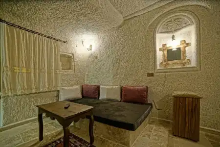 Risus Cave Suites - 19