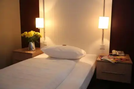 Columbus - 2