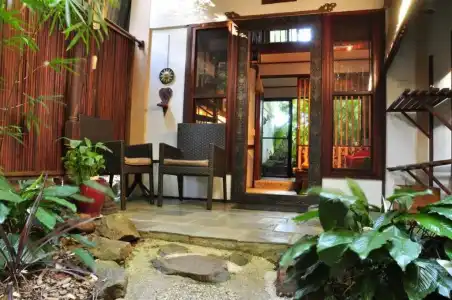The Garden Burees - 54