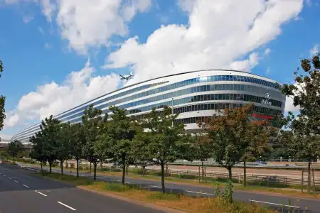 Hilton Frankfurt Airport - 18