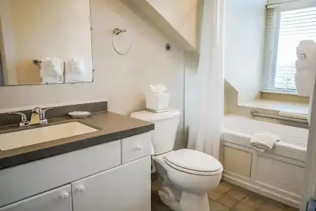 Oceancliff Resort I & II - 6