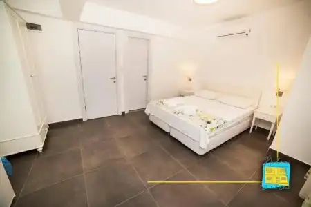 Ni̇li̇a Bozcaada - 29