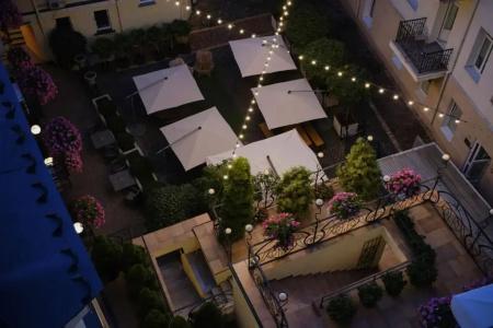Vozdvyzhensky Boutique-Hotel - 73
