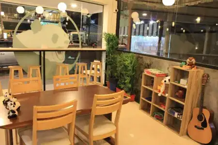 Mad Panda Hostel - 22