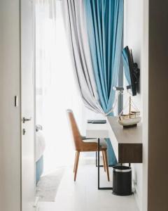 Aurel Coast - 23