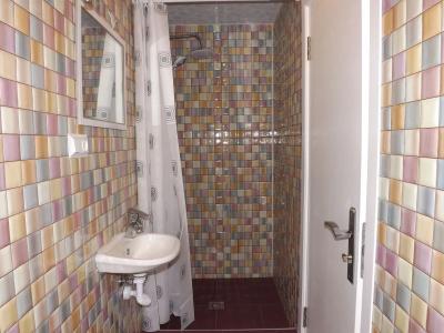 Holiday Hostel - 8