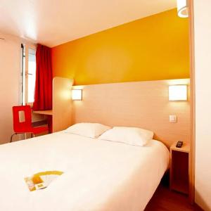 Hôtel Première Classe Toulouse Nord - Sesquières - 24