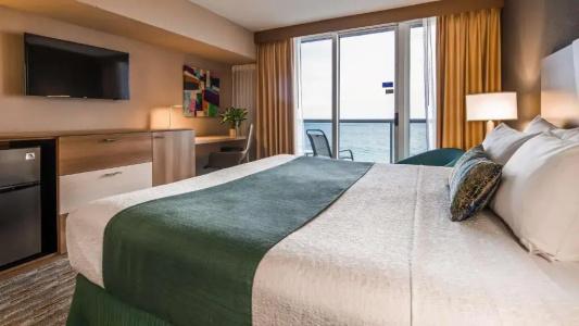 Best Western Plus Atlantic Beach Resort - 57