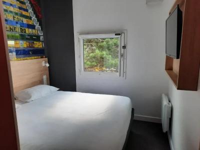 Kyriad Direct Caen Nord – Memorial - 27