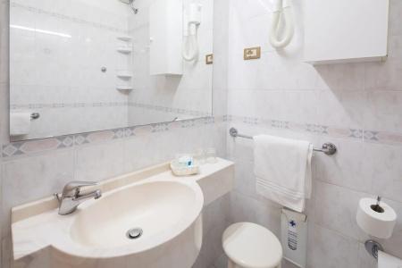 Astor Victoria - 9