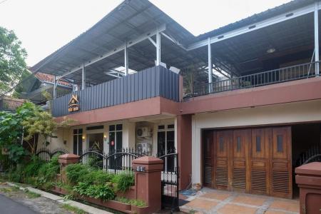Koolkost Near Stadion Maguwoharjo - 10